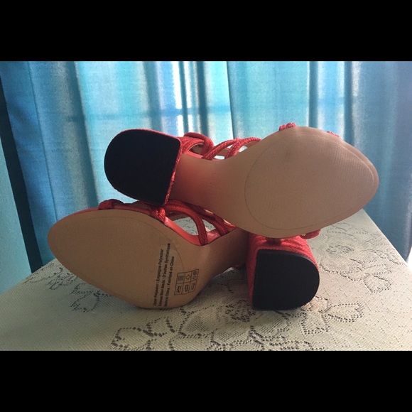 Cabi red Tiptoe Sandal - Picture 4 of 6